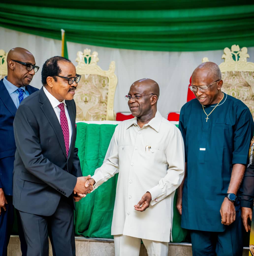 Otti Swears In Amuta, Ukah and Others as Members of Medicine and Commodities Mgt. Board in Abia